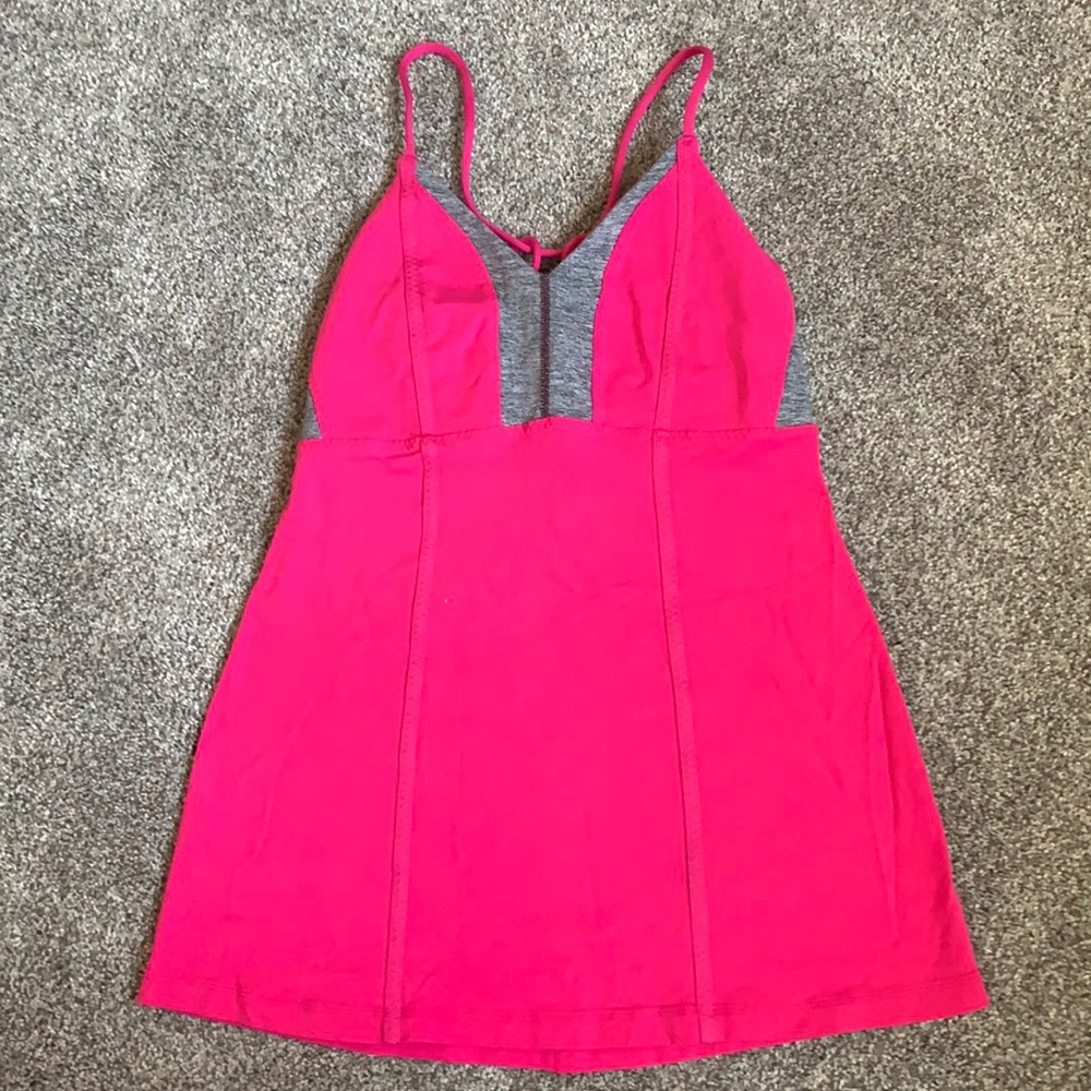 Lululemon tank top